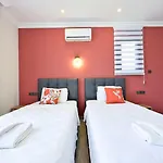 Villa Luxury-holiday For 6 People With Turkish Bath & Sauna In Oeluedeniz