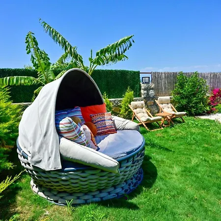 Villa Luxury-holiday For 6 People With Turkish Bath & Sauna In Oeluedeniz