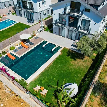 Luxury-holiday For 6 People With Turkish Bath & Sauna In Oeluedeniz Villa