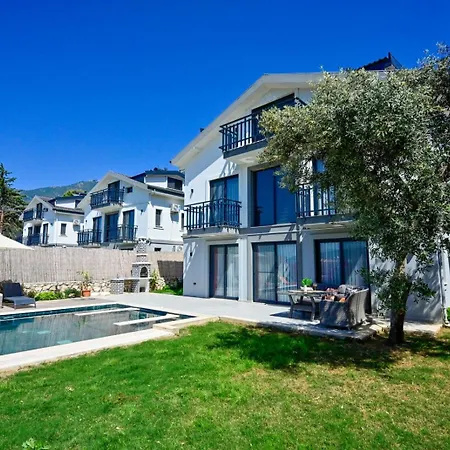 Luxury-holiday For 6 People With Turkish Bath & Sauna In Oeluedeniz Vila Fethiye