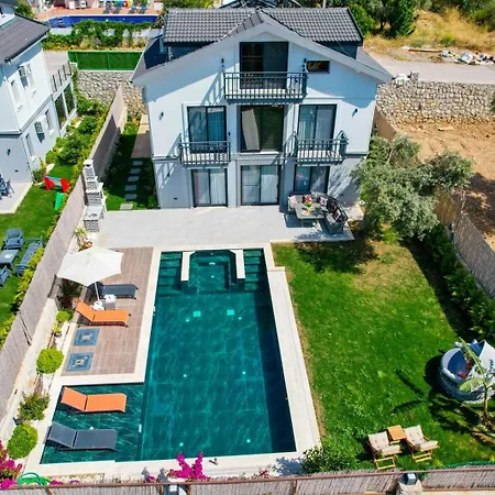 Villa Luxury-holiday For 6 People With Turkish Bath&sauna In ölüdeniz