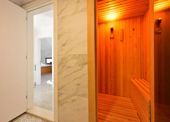Luxury-holiday For 6 People With Turkish Bath & Sauna In Oeluedeniz Villa Fethiye