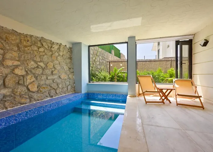 Villa Luxury-holiday For 6 People With Turkish Bath & Sauna In Oeluedeniz *